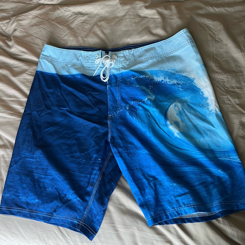 Old Navy Men’s size 36 swim trunks